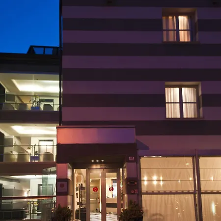 Cdh 4* لا سبيتسْيا