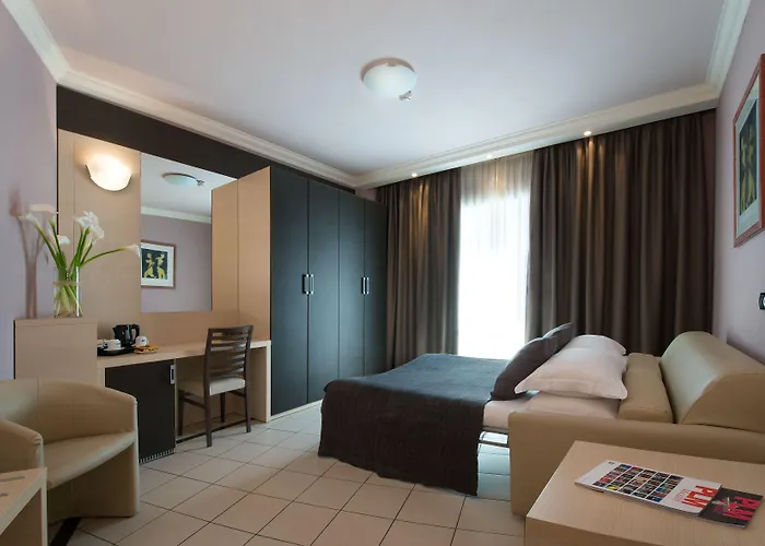 Cdh Hotel 4*